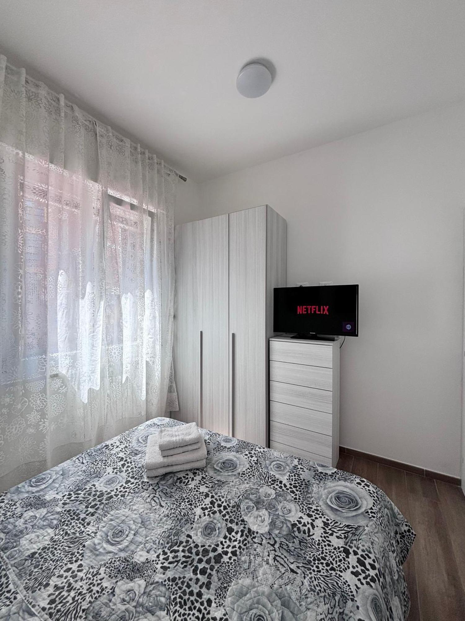Bilocale In Bande Nere-Metro Rossa Duomo Apartment Milano Ngoại thất bức ảnh